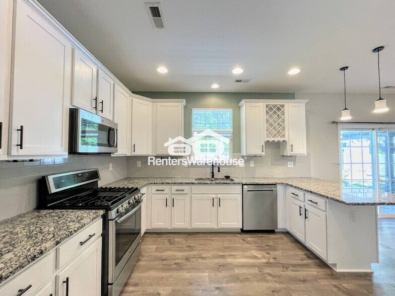 Building Photo - 4056 Ravine Gap Dr