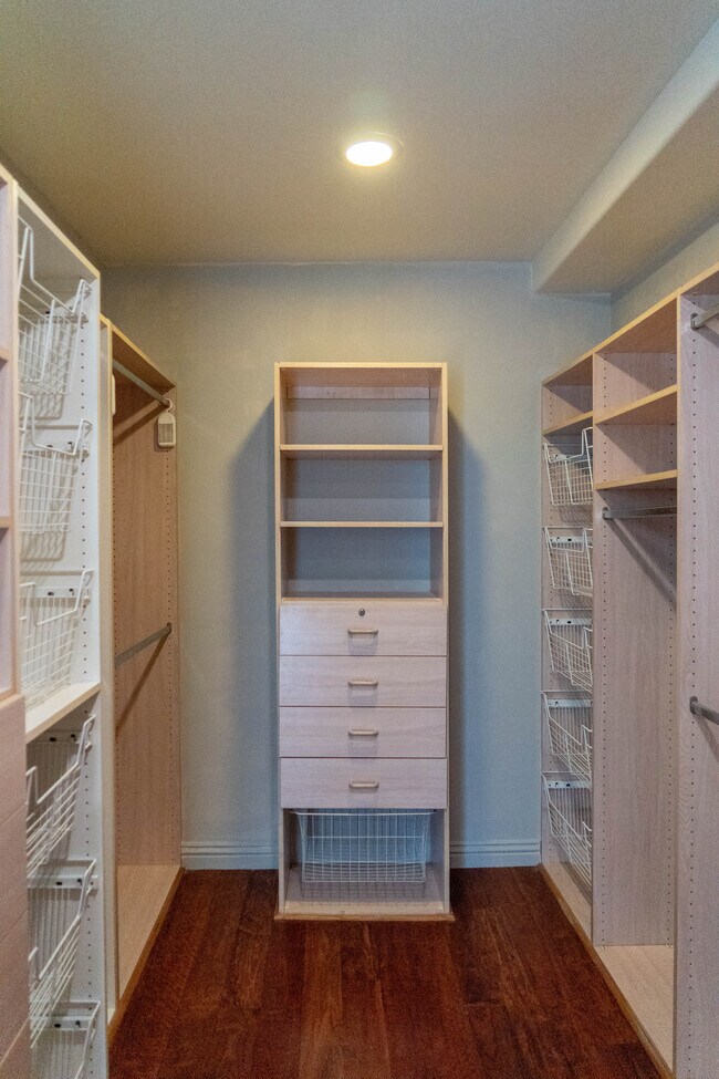 Building Photo - 2222 Neilson Way