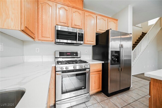 Building Photo - 764 La Tosca St