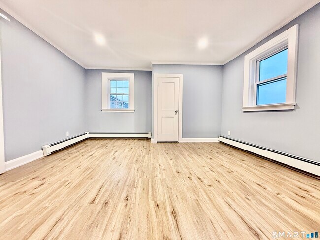 Building Photo - 85 Avery St