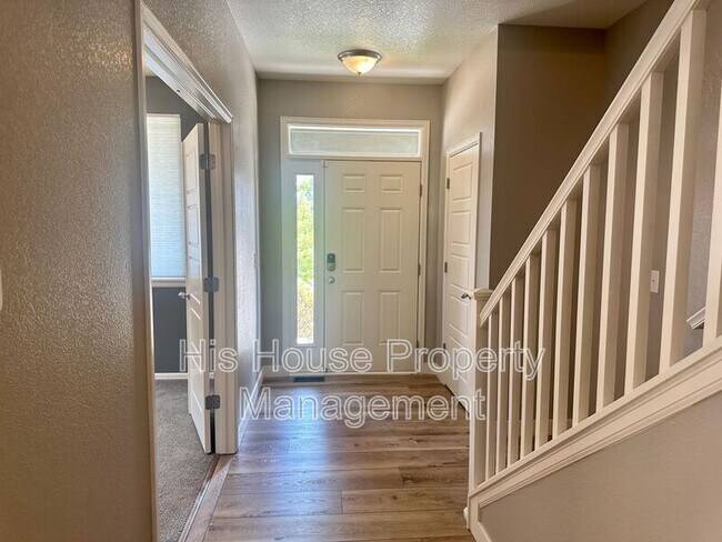 Building Photo - 2278 Stonefish Dr
