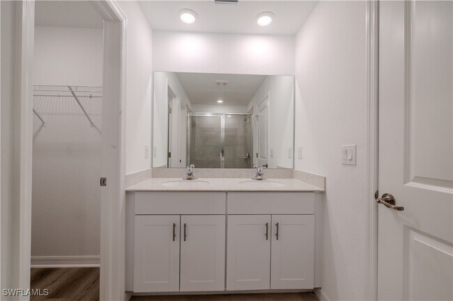 Building Photo - 14310 Oviedo Pl