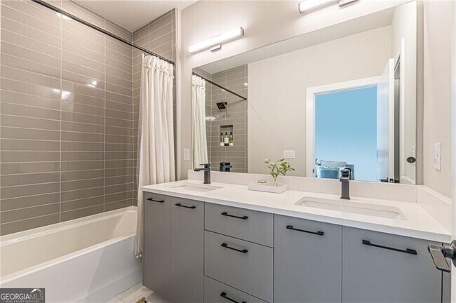 Building Photo - 699 Vidalia Ln