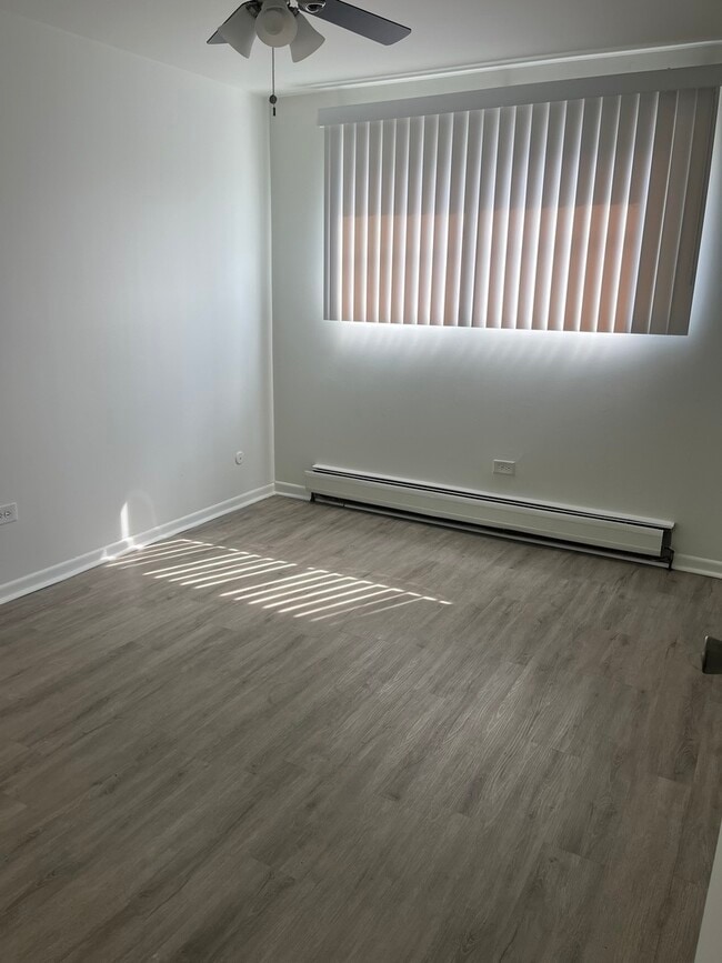 Building Photo - 7919 S 83rd Ct