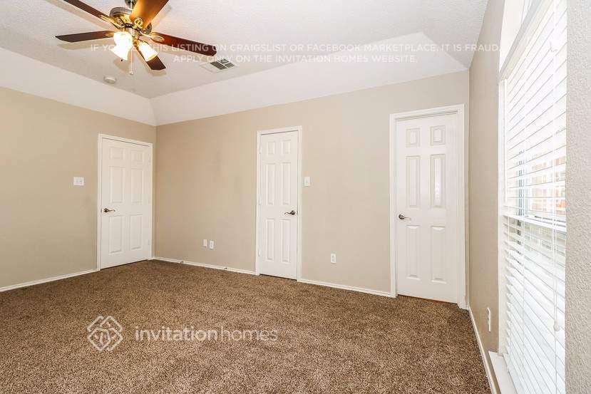 Building Photo - 705 Crestmont Dr