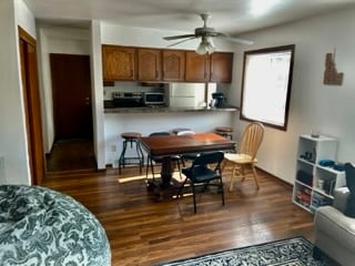 Dining area - 2022 McKenna Blvd