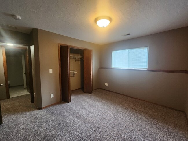 Building Photo - 821 S Whitewood Ave
