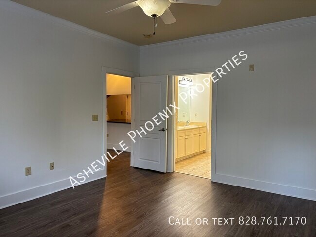 Building Photo - 9 Kenilworth Knls