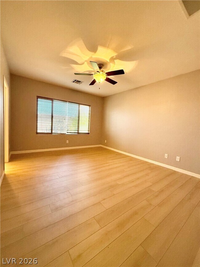 Building Photo - 3989 Spanish Barb St