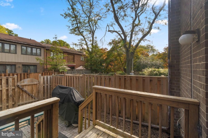 Building Photo - 5615 Open Sky