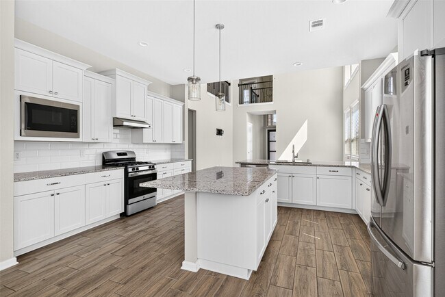 Building Photo - 29627 Mahogany View Ln