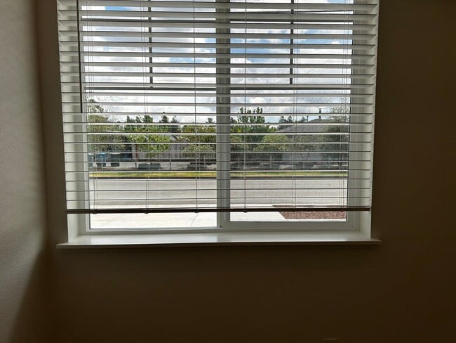 Building Photo - 1 BED 1 BATH JR ADU 2 months Free rent is applied to the 2nd month and the last month.