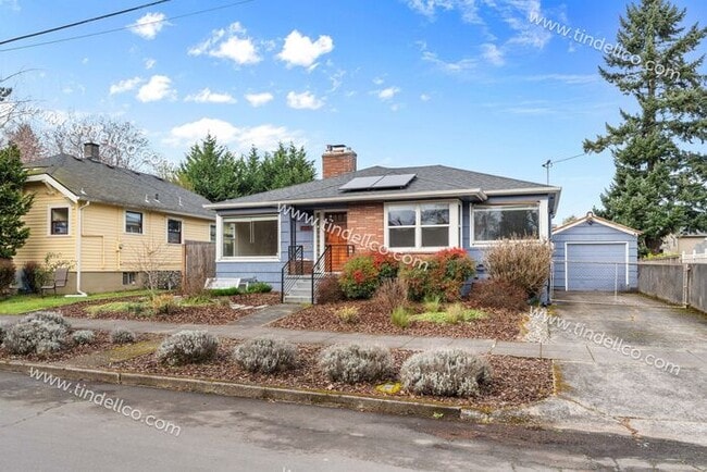 Building Photo - Charming 4-Bedroom Home in University Park with Finished Basement & Spacious Living Areas