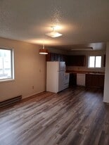 Building Photo - 2826 Baker Dr