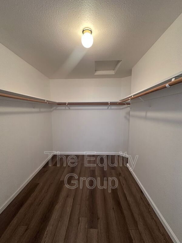 Building Photo - 3908 S Dans St