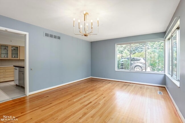 Building Photo - 15838 Windmill Pointe Dr