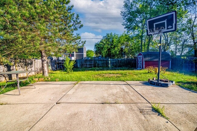 Building Photo - 6193 Nasby Dr