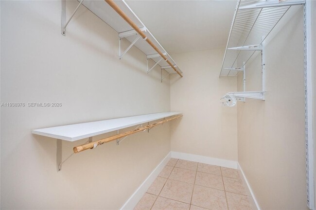 Building Photo - 5626 SW 69th Ave