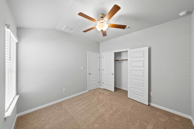 Building Photo - 12300 Purple Prairie Ln