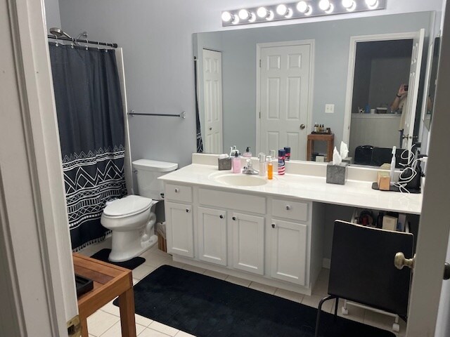 Upstairs Bathroom - 2908 White Thorn Cir