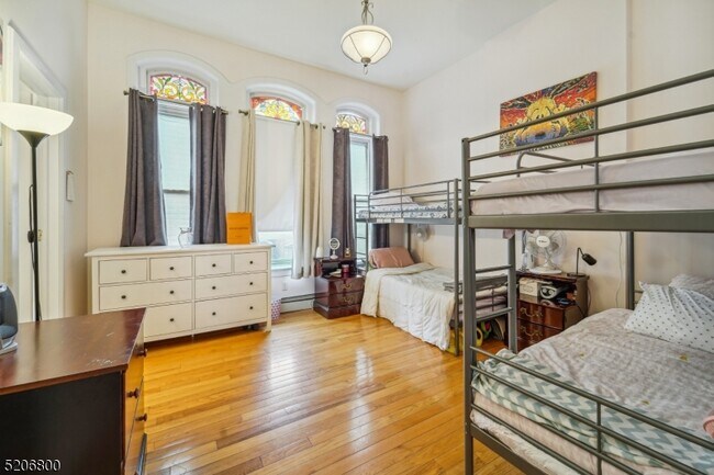 Building Photo - 105 Jefferson St