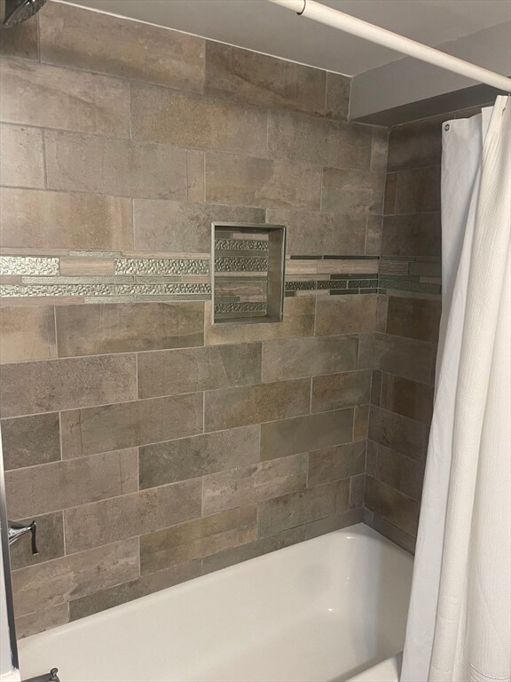 Building Photo - 8 Rock Cliff Rd