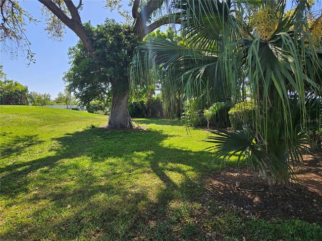 Building Photo - 4660 La Jolla Dr