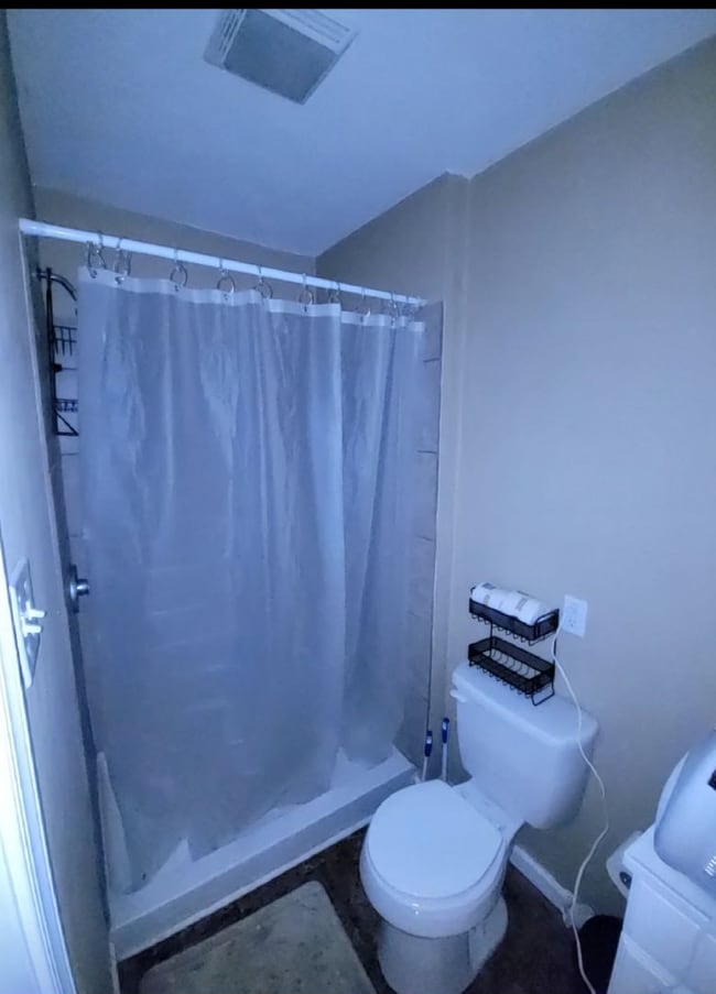 Building Photo - 5808 Bernhowe Manor Ln