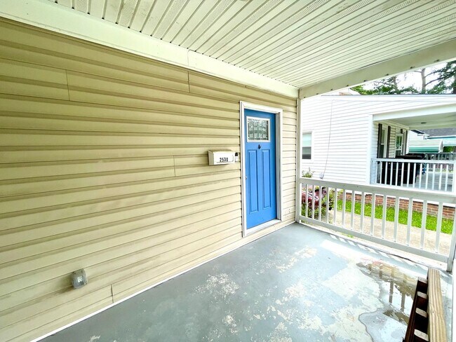 Building Photo - 2530 Keller Ave