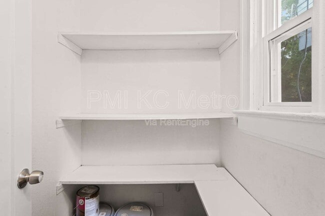 Building Photo - 3803 Highland Ave