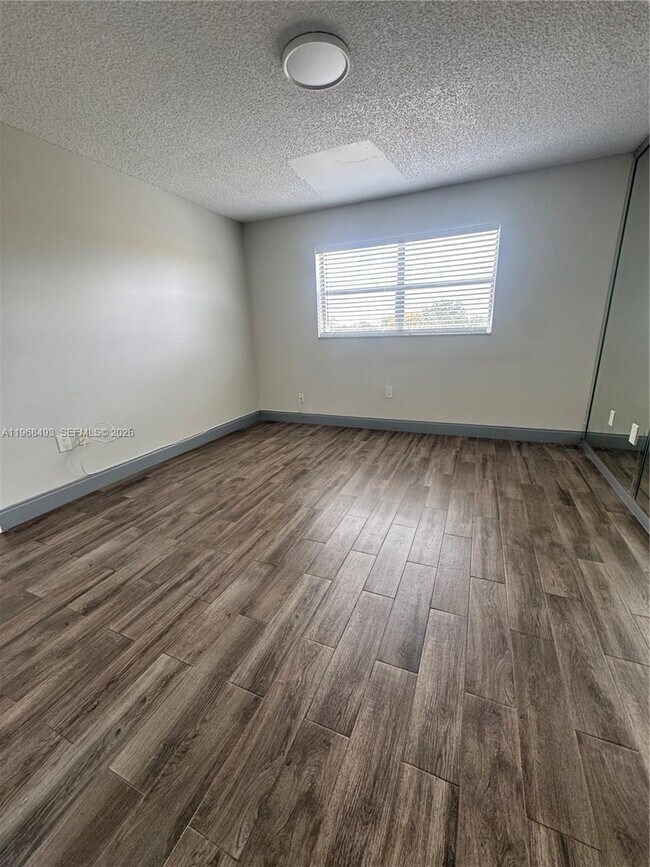 Building Photo - 8515 Sunrise Lakes Blvd