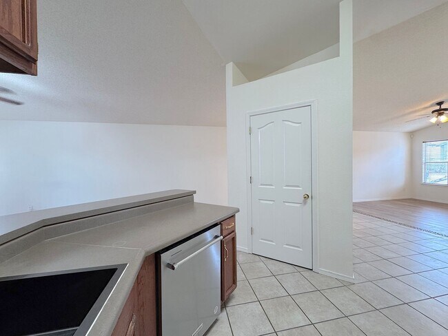 Building Photo - 14193 Patriot Point Dr