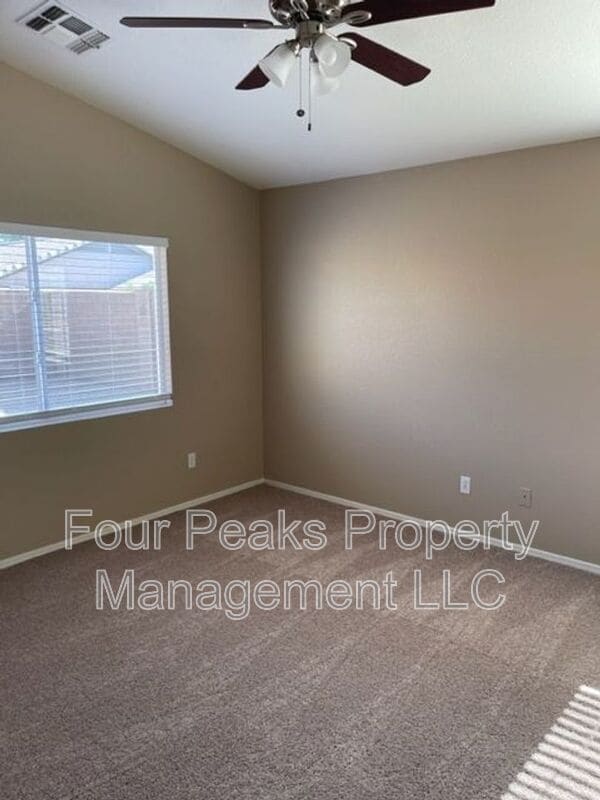 Building Photo - 11531 E Covina