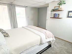 Building Photo - 8773 W Cornell Ave