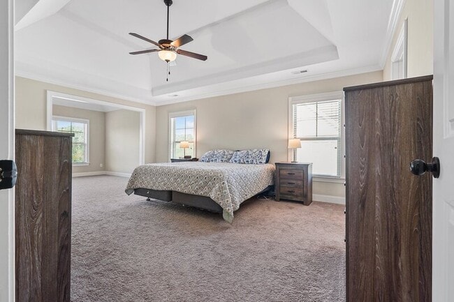 Building Photo - 501 Daylily Ct