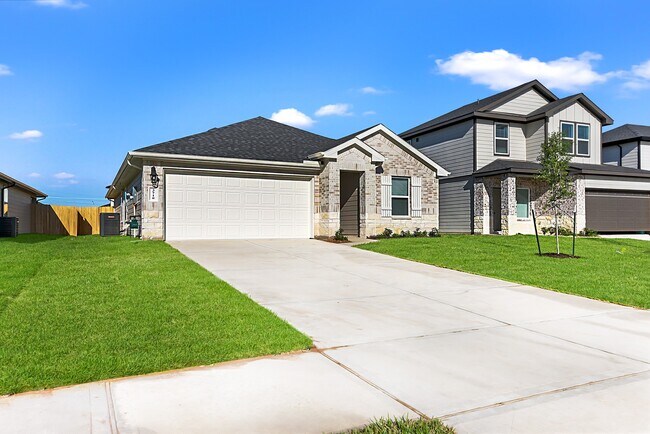 Building Photo - 3710 Turnpike Dr