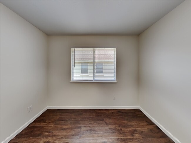 Building Photo - 22115 Guston Hall Ln