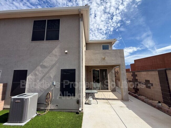 Building Photo - 7420 Tangerine Ct NE