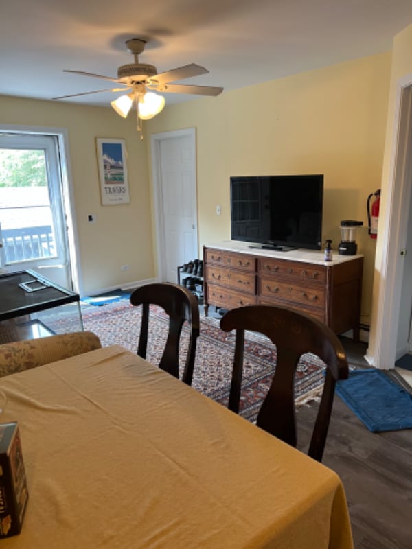 Building Photo - 427 Birdsall Dr