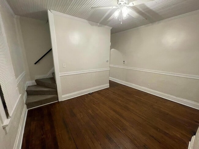 Building Photo - 287 E Woodrow Ave