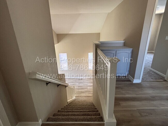 Building Photo - West Roseville Two Story, 4 Bedroom, 2.5 b...