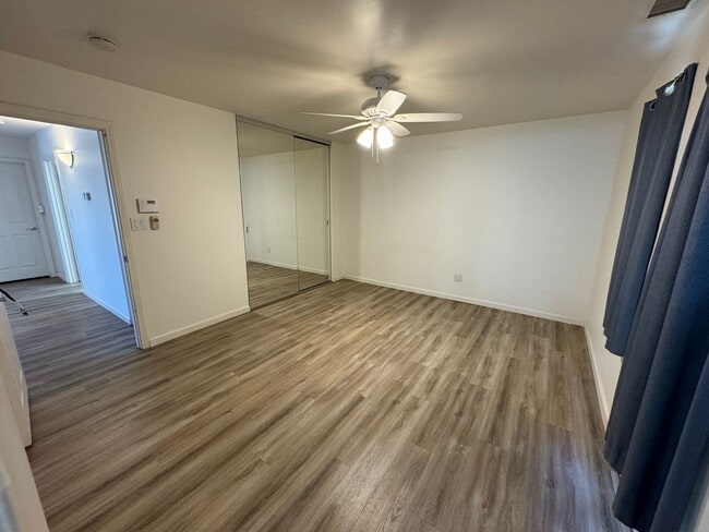 Building Photo - 3 bedroom - 2 bathroom