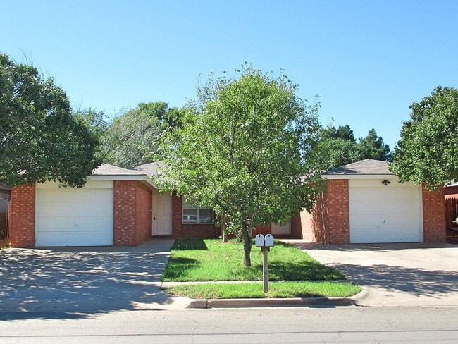Primary Photo - 7812 Avenue U