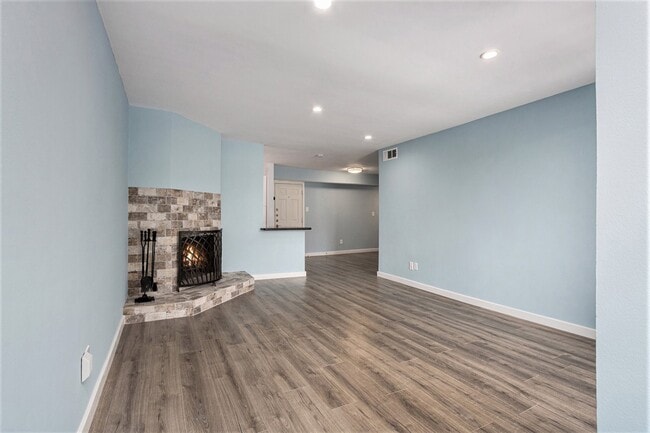 Building Photo - 4633 Wild Indigo St