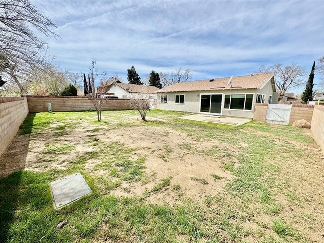 Building Photo - 44730 Benald St