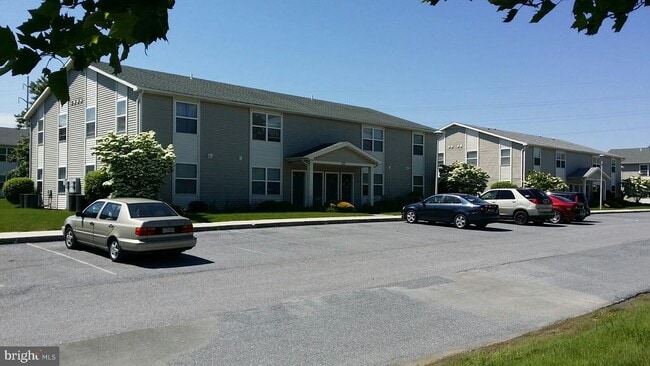 Building Photo - 2300 Vartan Ct