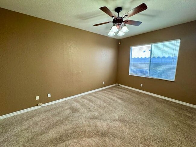 Building Photo - COMING SOON! Large Murrieta home available for LEASE!