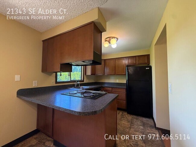 Building Photo - 21343 SE Alder Ct