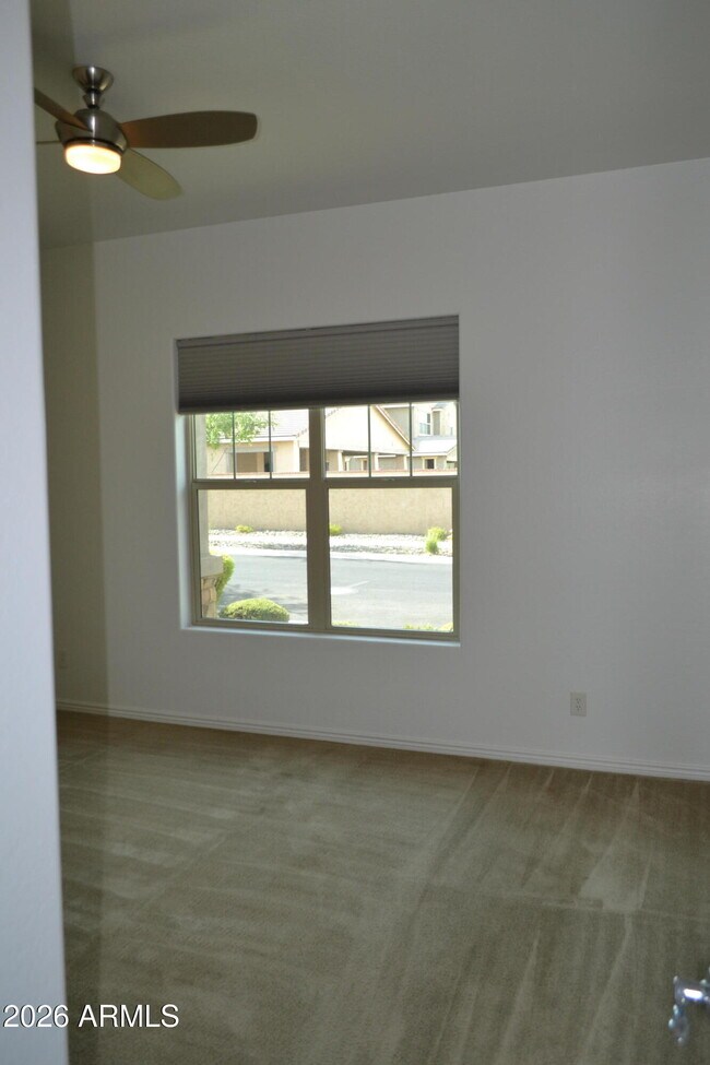 Building Photo - 9644 Thatcher Ave