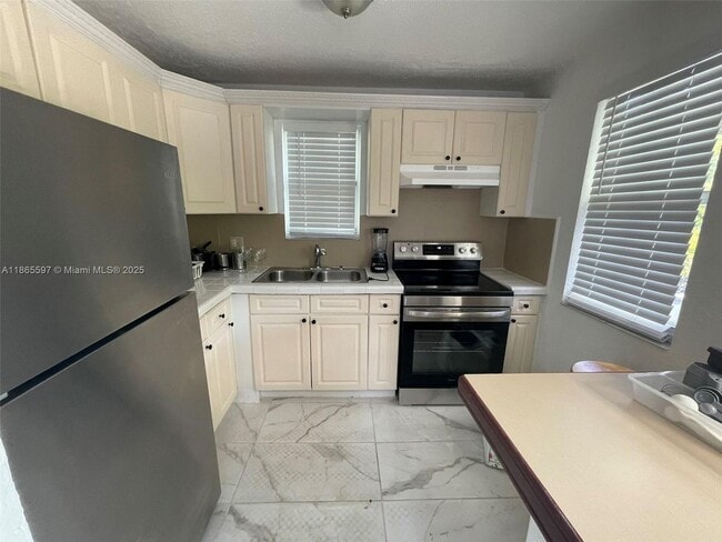 Primary Photo - 200-210 NE 110th Street 200-210, Miami, FL...